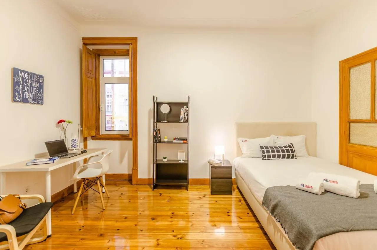 Flh Spacious Flats Near Avenida Da Liberdade 리스본 아파트